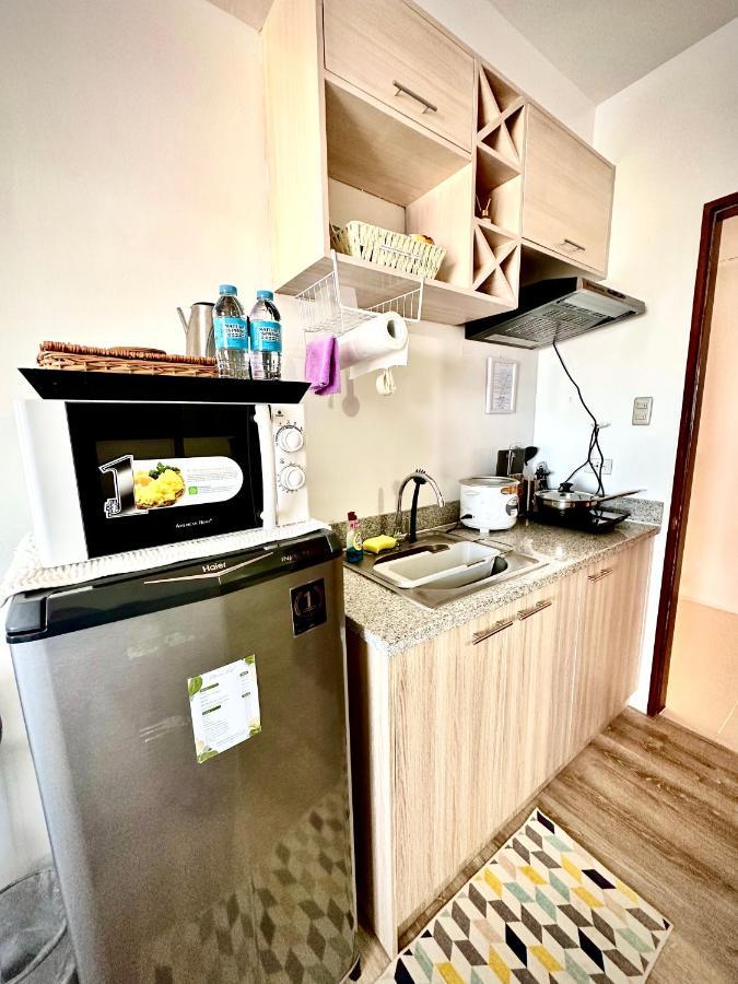 Lovely Studio Condominiums At Mesavirre Garden Residences บาโคลอด ภายนอก รูปภาพ