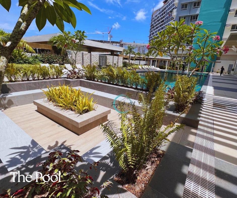 Lovely Studio Condominiums At Mesavirre Garden Residences บาโคลอด ภายนอก รูปภาพ