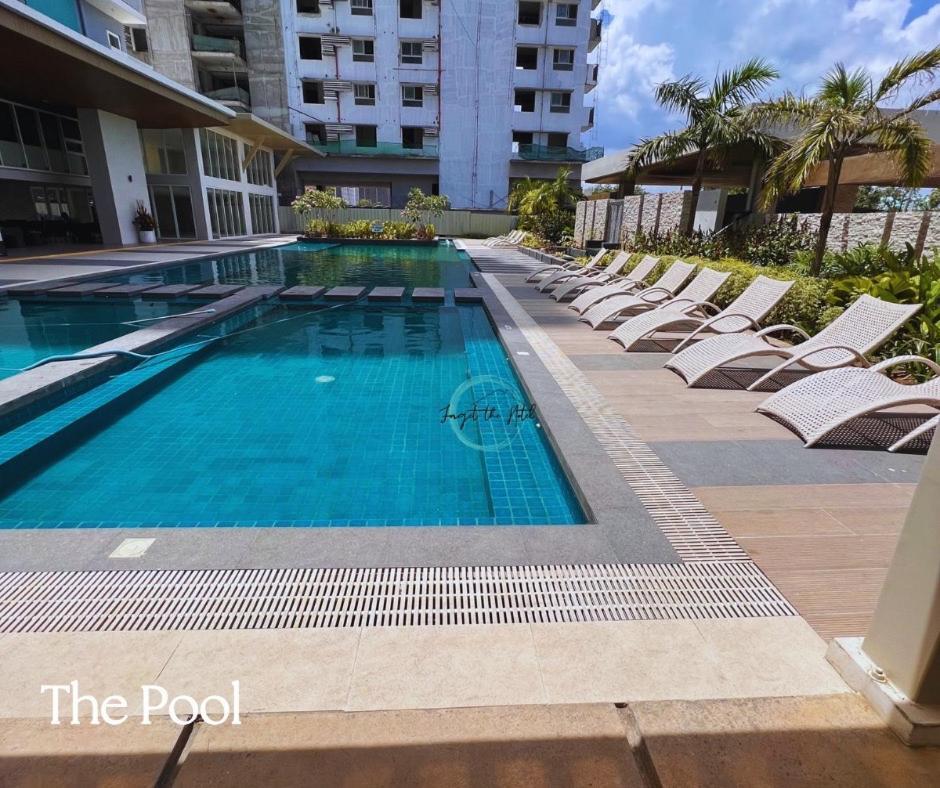 Lovely Studio Condominiums At Mesavirre Garden Residences บาโคลอด ภายนอก รูปภาพ